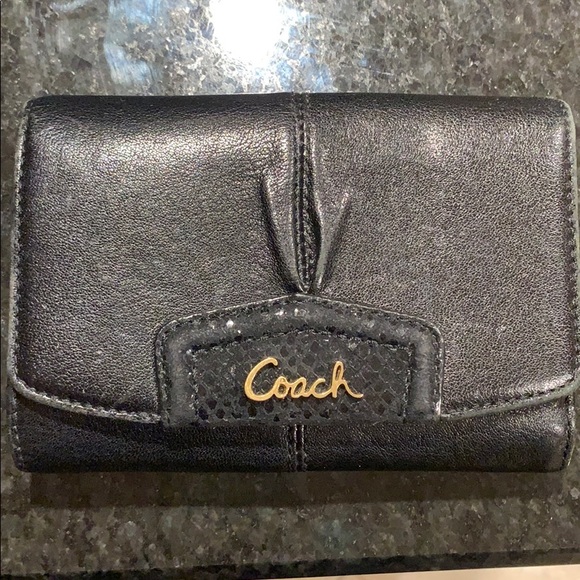 Black Coach bag/wallet set w/ addt shoulder strap - Picture 9 of 16